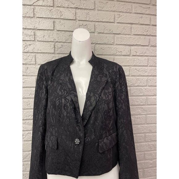 Chico’s Women Black Lace / Ponte Knit One Button Cropped Blazer Size 0 - Picture 1 of 12